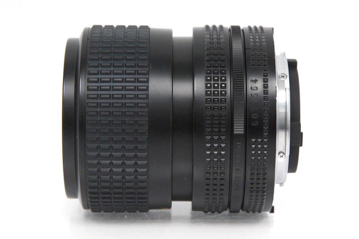 Ai-S Zoom Nikkor 35-70mm F3.3-4.8S CA01-A10530-3T2B-ψ
