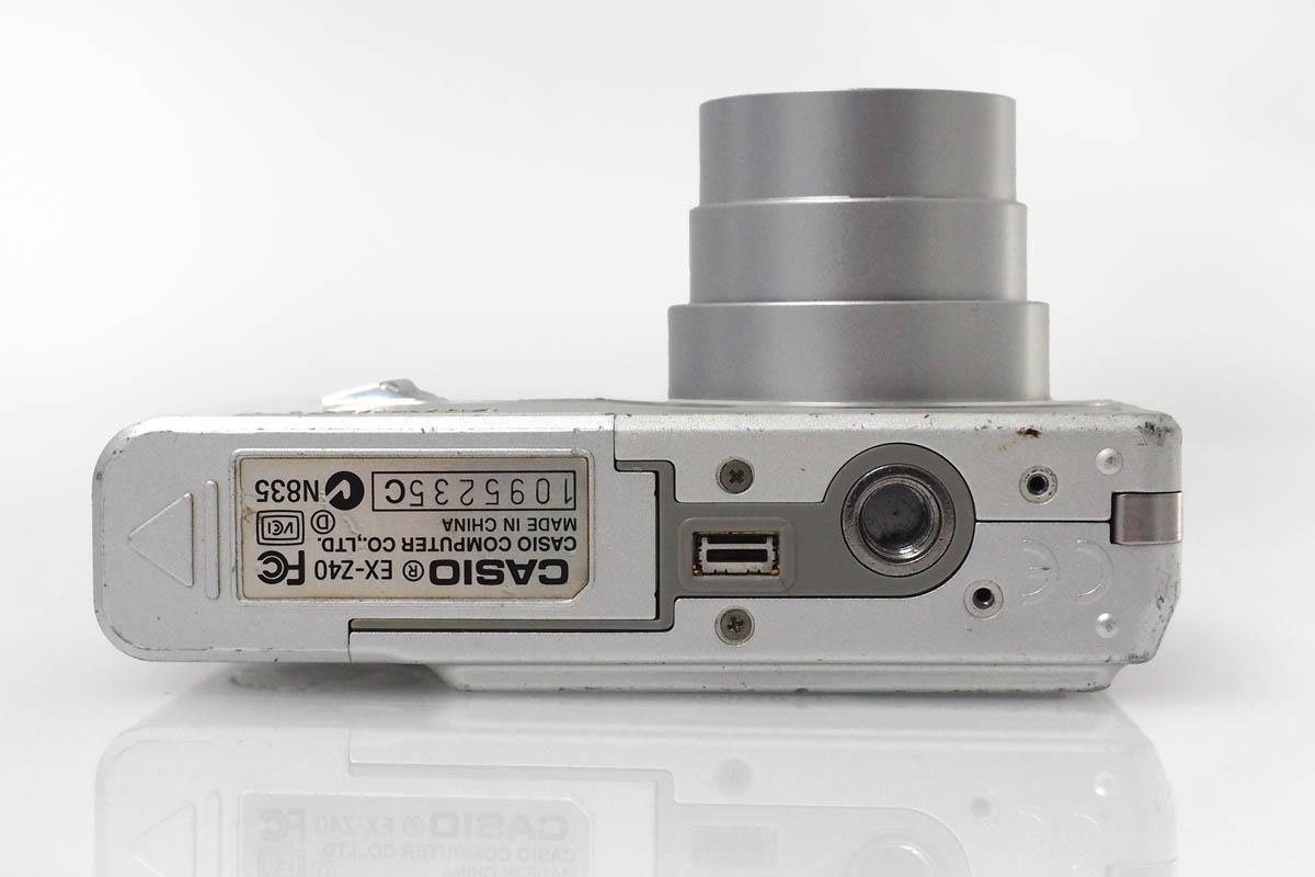 EXLIM EX-Z40 CA01-R690-2P2B-ψ