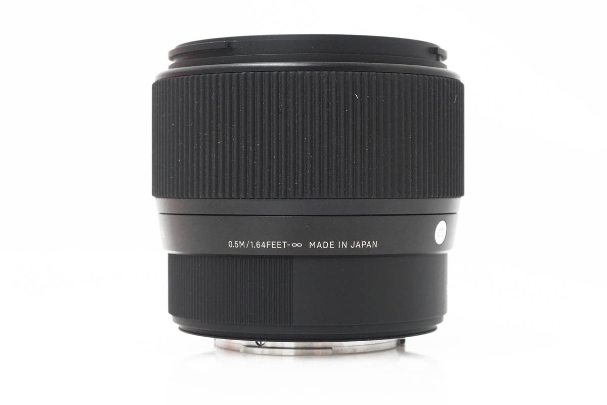 56mm F1.4 DC DN [フジフイルム用] CA01-R767-2N4