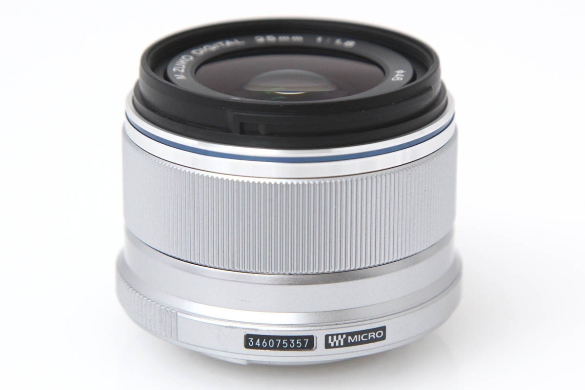 M.ZUIKO DIGITAL 25mm F1.8 [シルバー] CA01-R927-2R3A