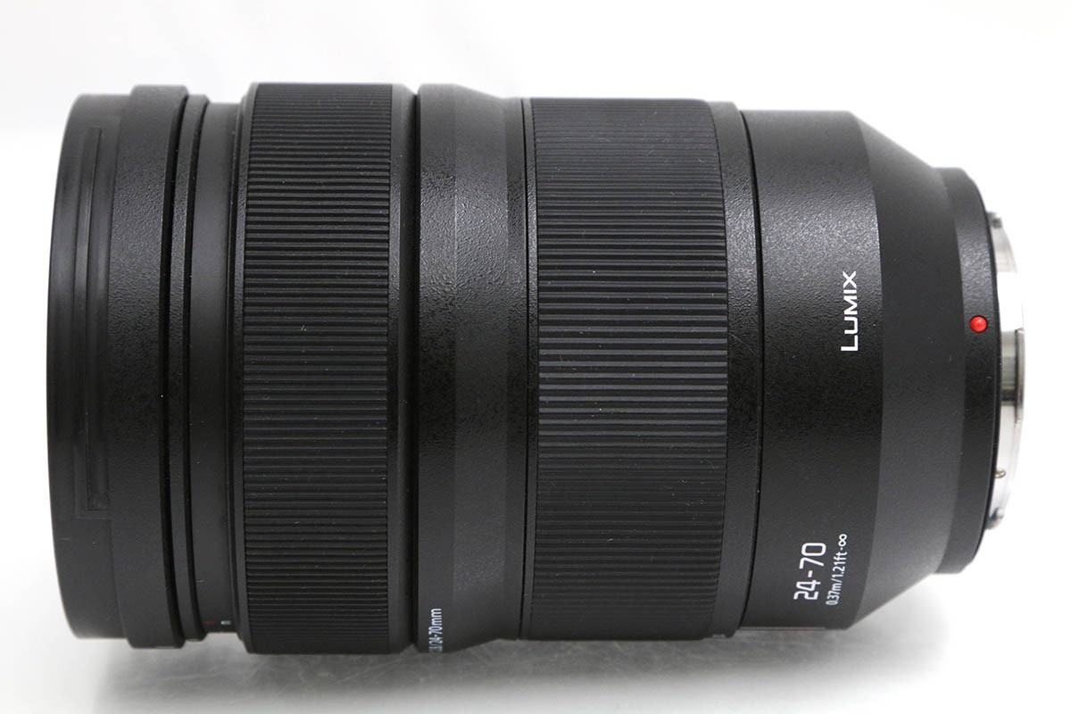 LUMIX S PRO 24-70 mm F2.8 S-E2470 CA01-B1032-2O4