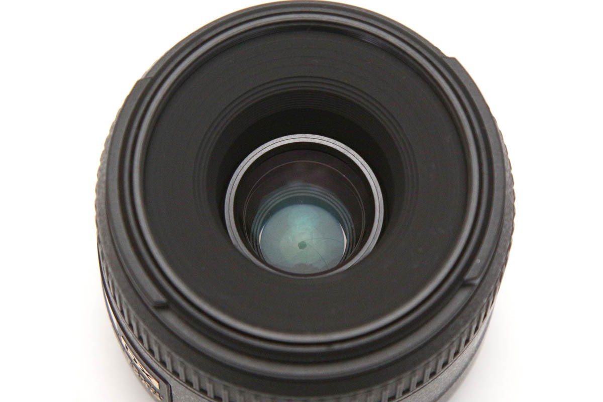 AF-S DX Micro NIKKOR 40mm f/2.8G CA01-R1064-2O3