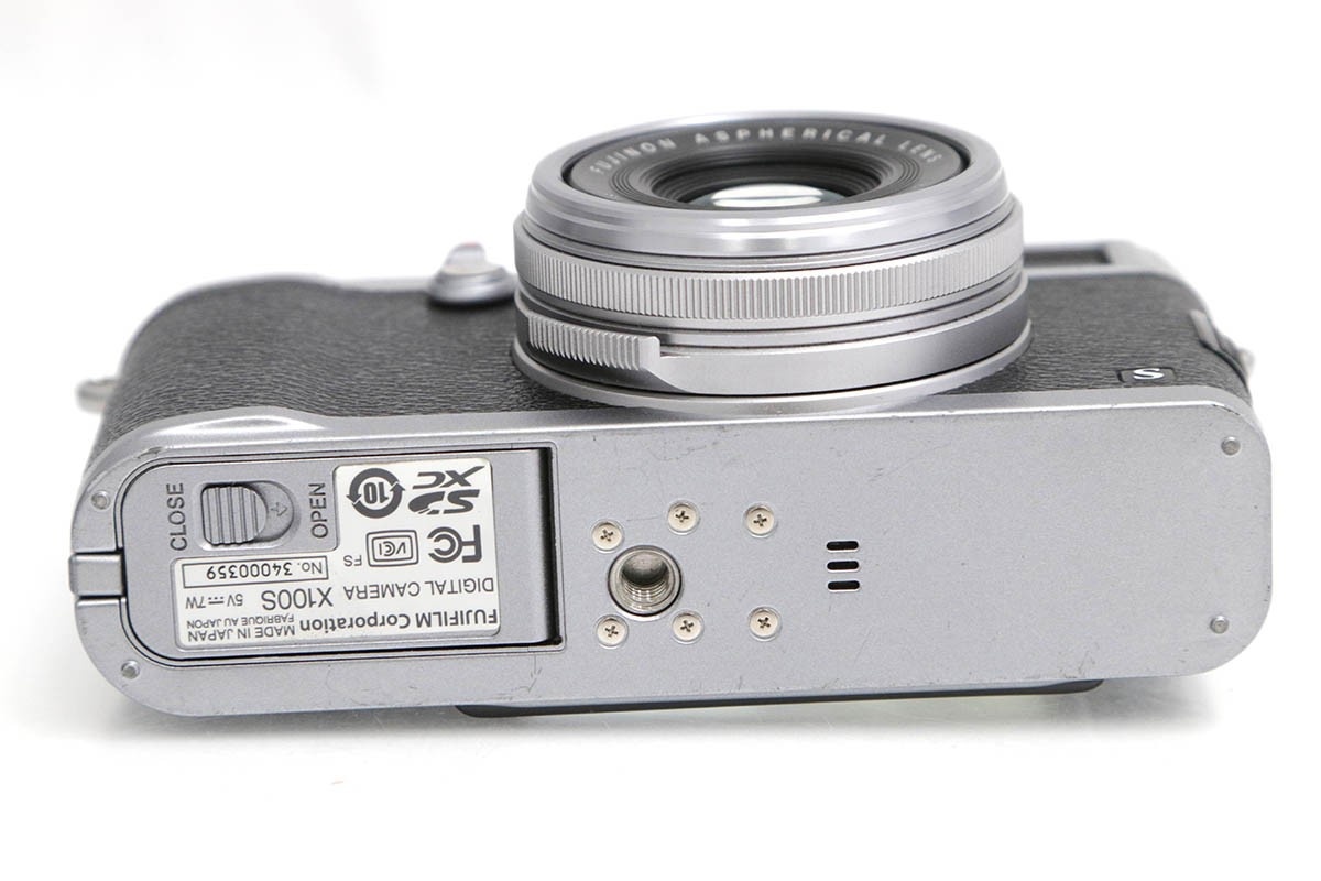 X100S CA01-B1077-2P3-ψ