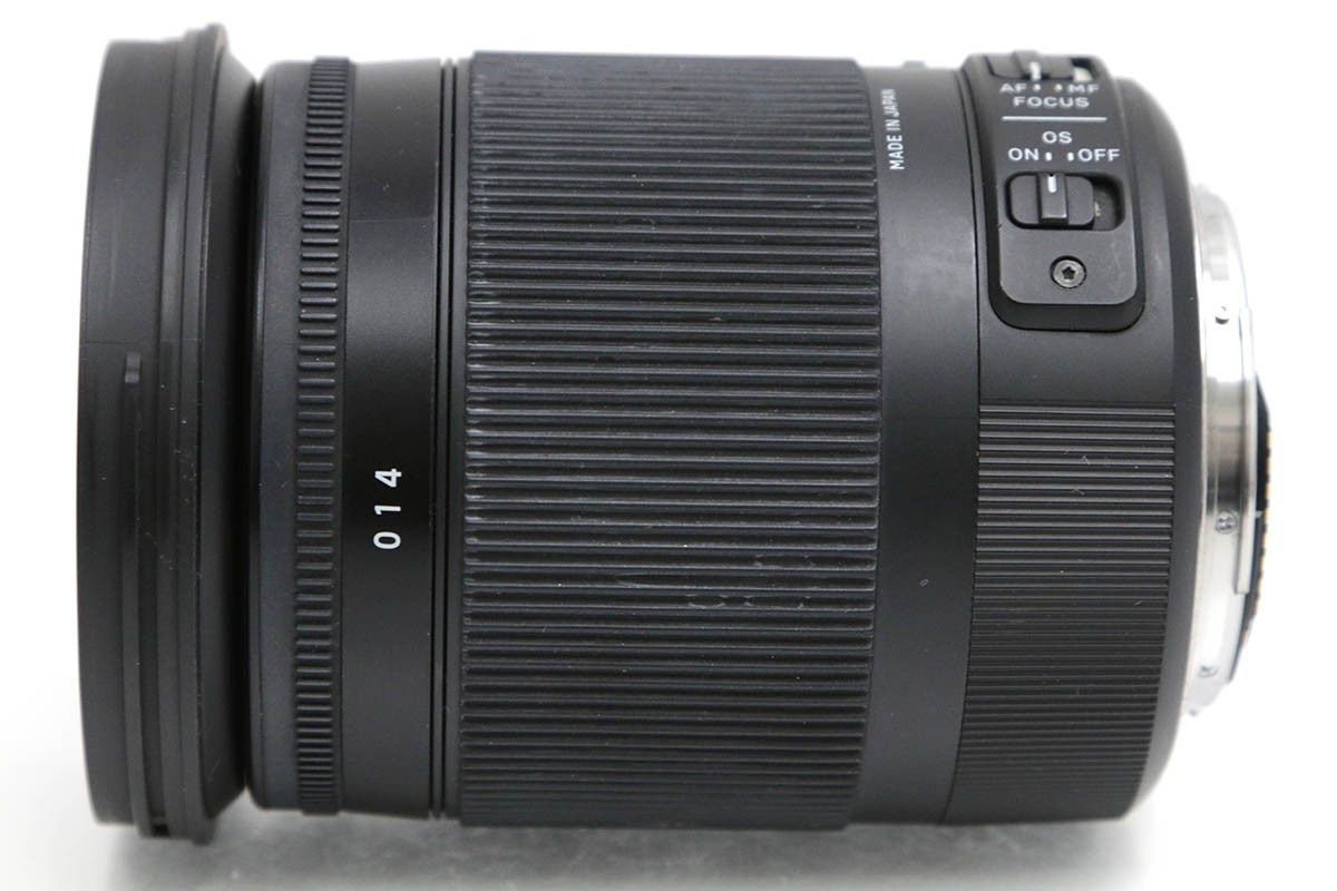 18-300mm F3.5-6.3 DC MACRO OS HSM Contemporary (キヤノン EFマウント) CA01-B1165-2M1