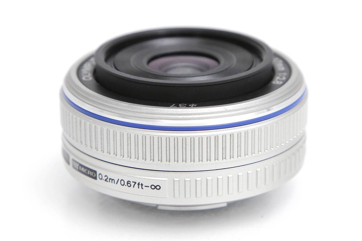 M.ZUIKO DIGITAL 17mm F2.8 シルバー CA01-B1192-3W1A