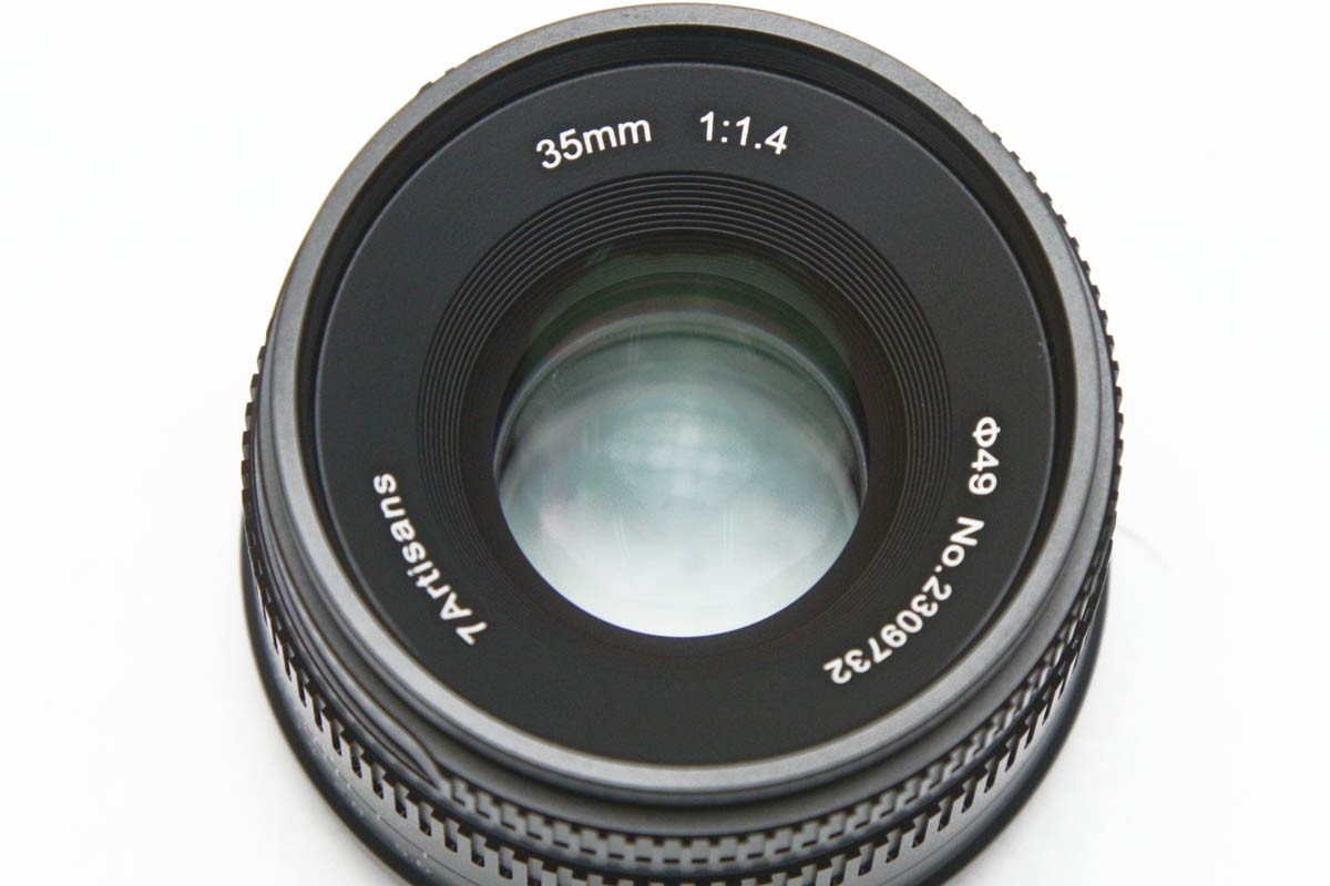 7Artisans 35mm F1.4（Eマウント） CA01-R1170-2N4