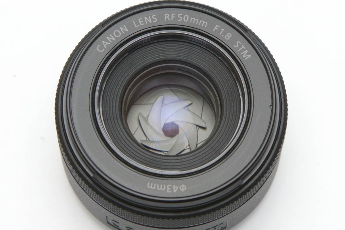 RF50mm F1.8 STM CA01-R1228-3X3