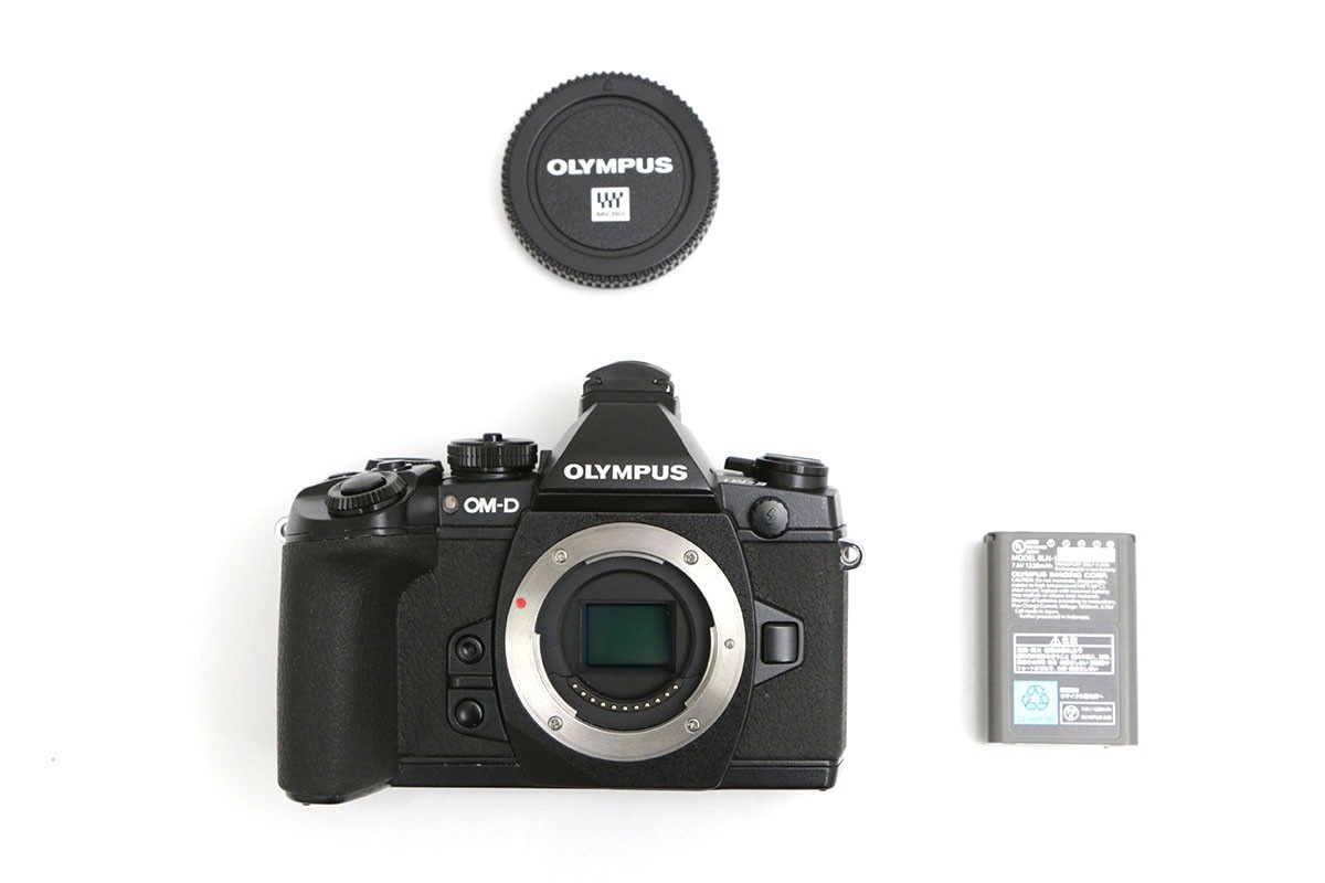 OLYMPUS OM-D E-M1 ボディ CA01-B1328-2P2A