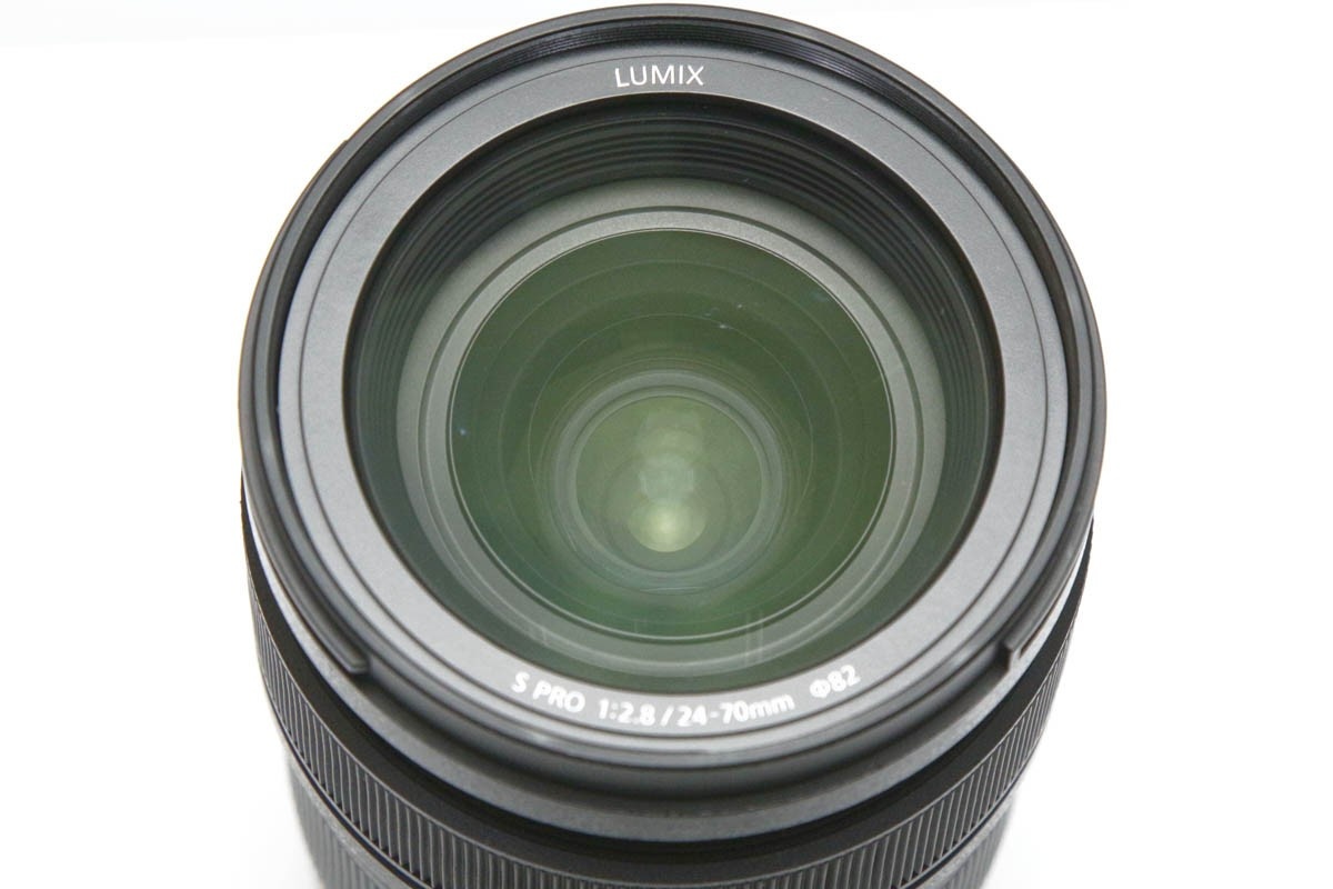 LUMIX S PRO 24-70 mm F2.8 S-E2470 CA01-R1367-2O2B