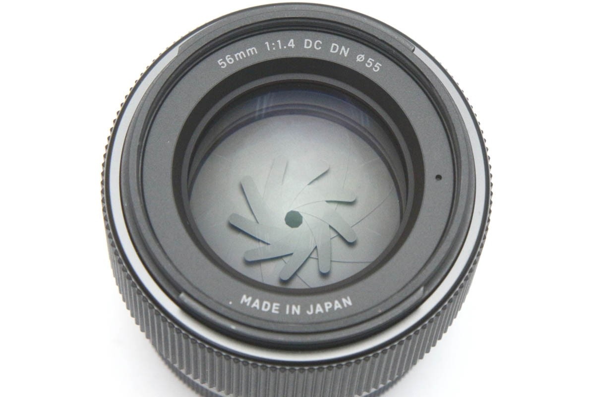 56mm F1.4 DC DN [ソニーE用] CA01-R2027-2A3