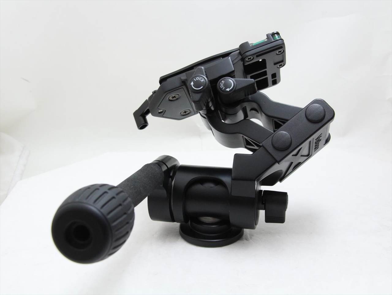 【中古】 ベルボン(velbon) リボルビング雲台 PHD-66Q