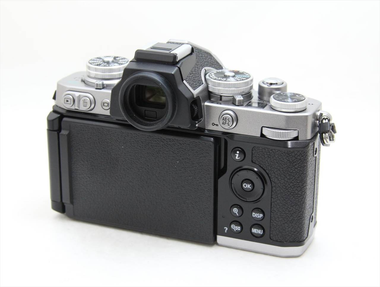 【中古】 ニコン(nikon) Zfc 16-50mm VR レンズキット [シルバー]