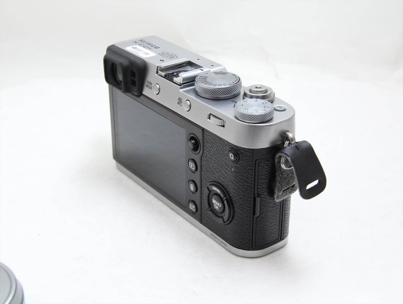 【中古】 富士フイルム(fujifilm) FUJIFILM X100F [シルバー]