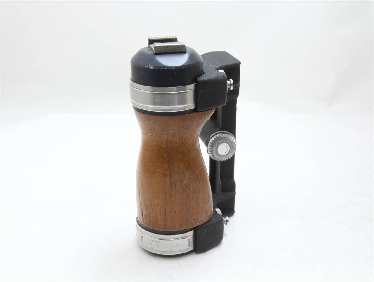 【中古】 ペンタックス(pentax) 67用木製グリップ