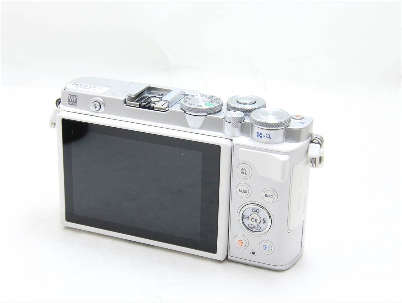 【中古】 オリンパス・OMシステム(olympus・OM SYSTEM) OLYMPUS PEN E-P7 ボディ [ホワイト]