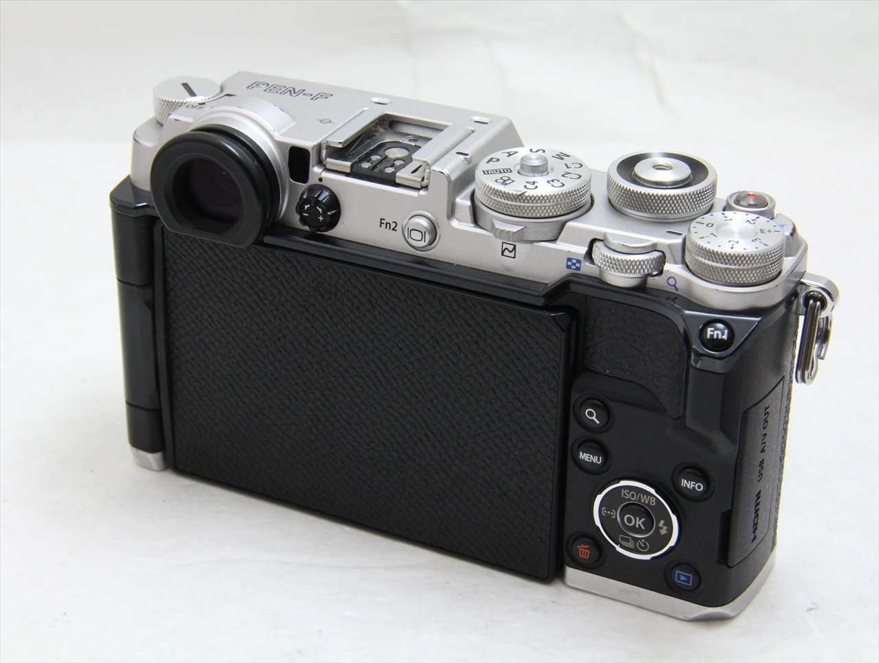 【中古】 オリンパス・OMシステム(olympus・OM SYSTEM) OLYMPUS PEN-F ボディ [シルバー]