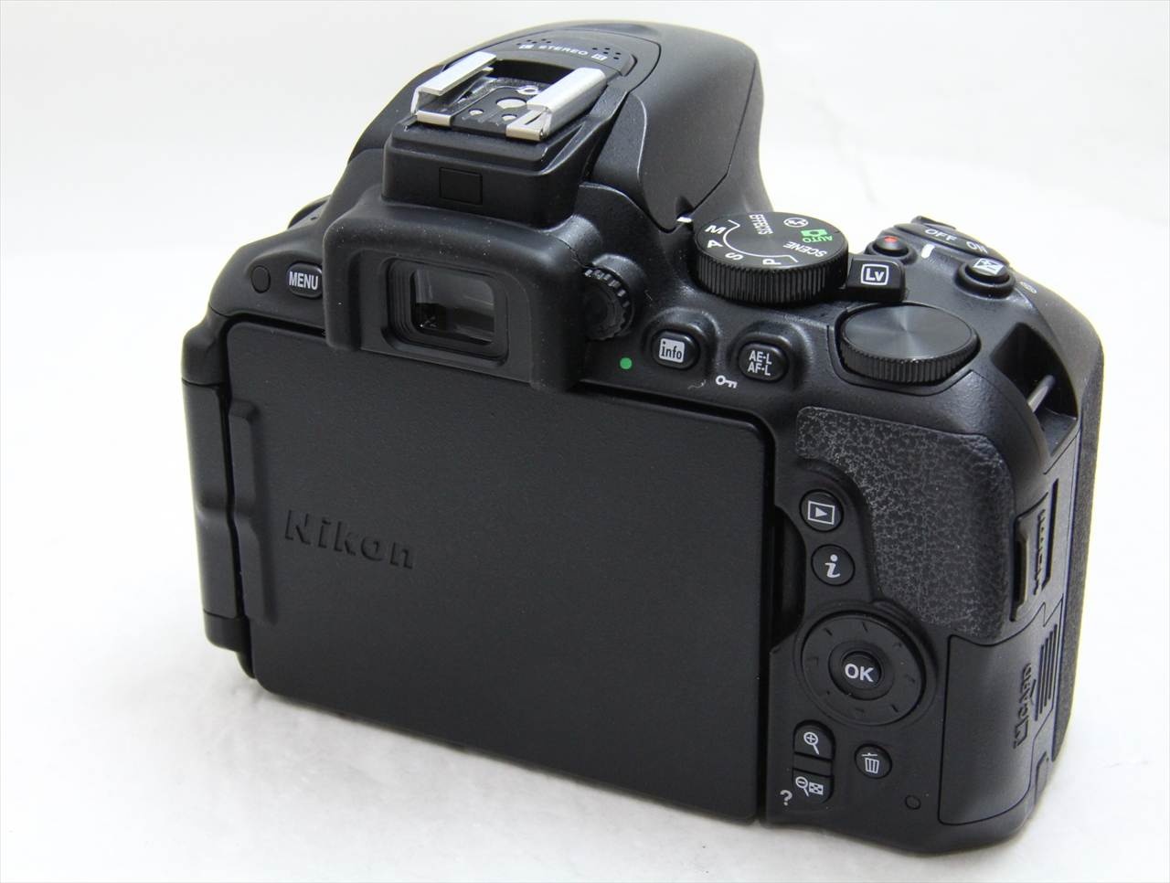 【中古】 ニコン(nikon) D5500 ボディ
