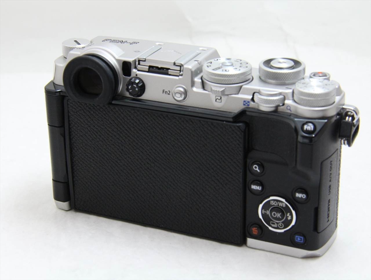 【中古】 オリンパス・OMシステム(olympus・OM SYSTEM) OLYMPUS PEN-F ボディ [シルバー]