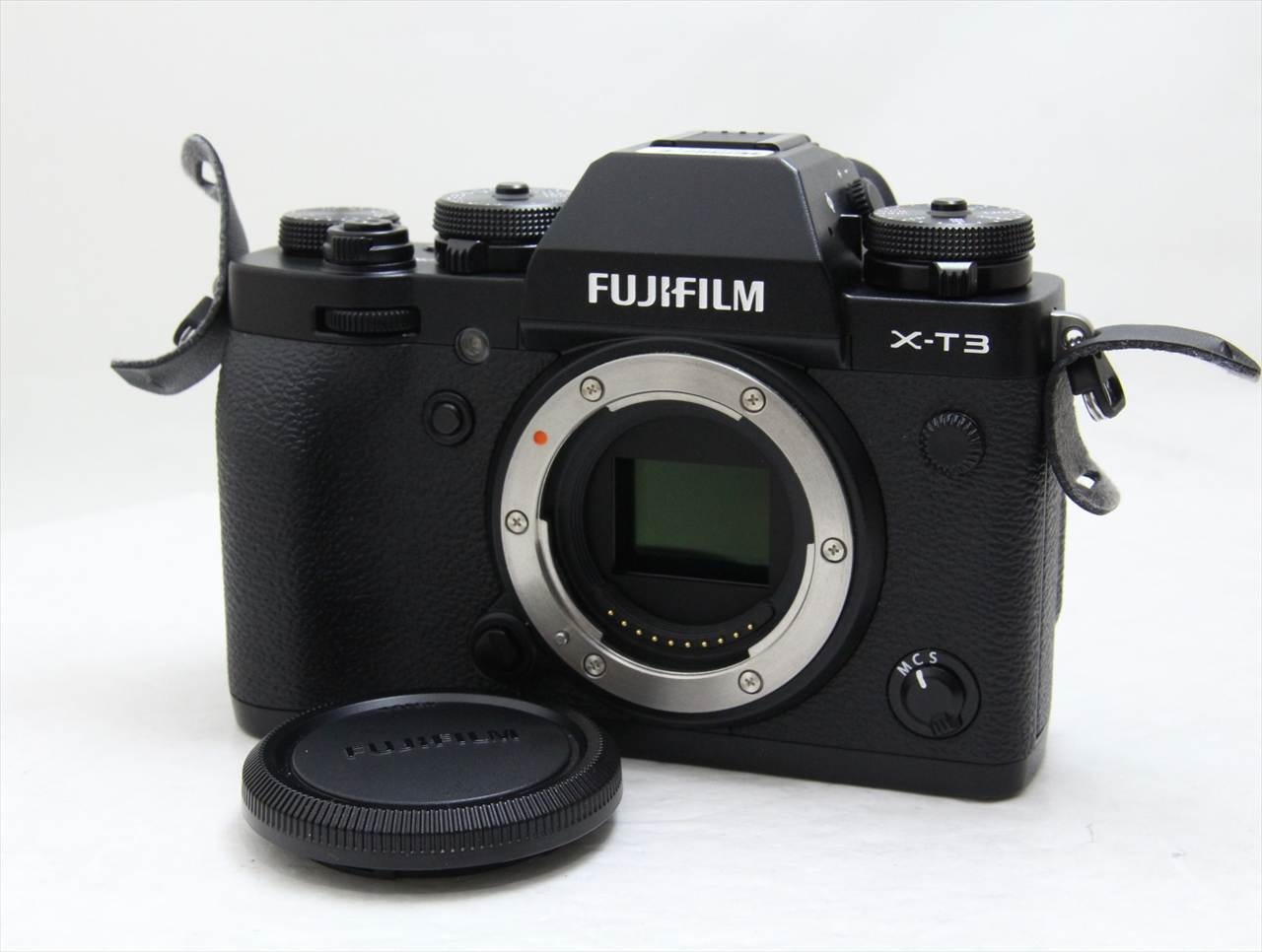 【中古】 富士フイルム(fujifilm) FUJIFILM X-T3 ボディ [ブラック]