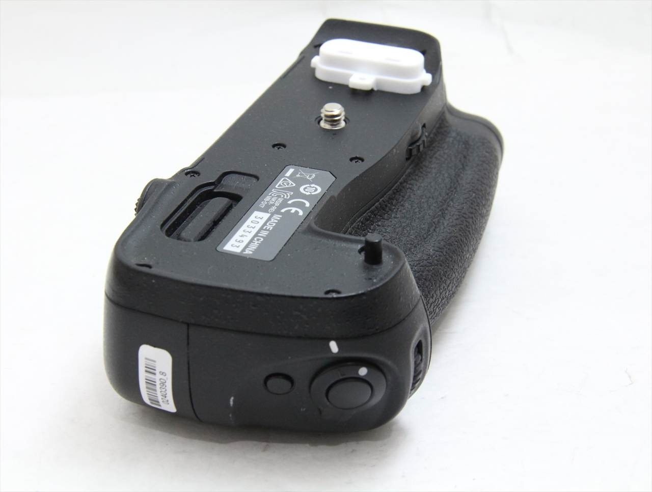 【中古】 ニコン(nikon) マルチパワーバッテリーパック MB-D17