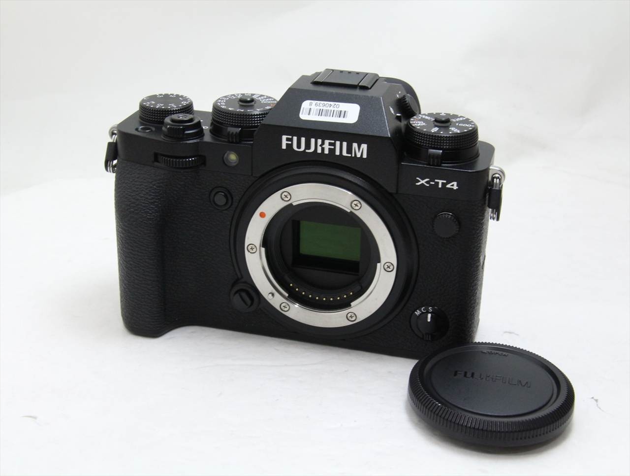 【中古】 富士フイルム(fujifilm) FUJIFILM X-T4 ボディ [ブラック]
