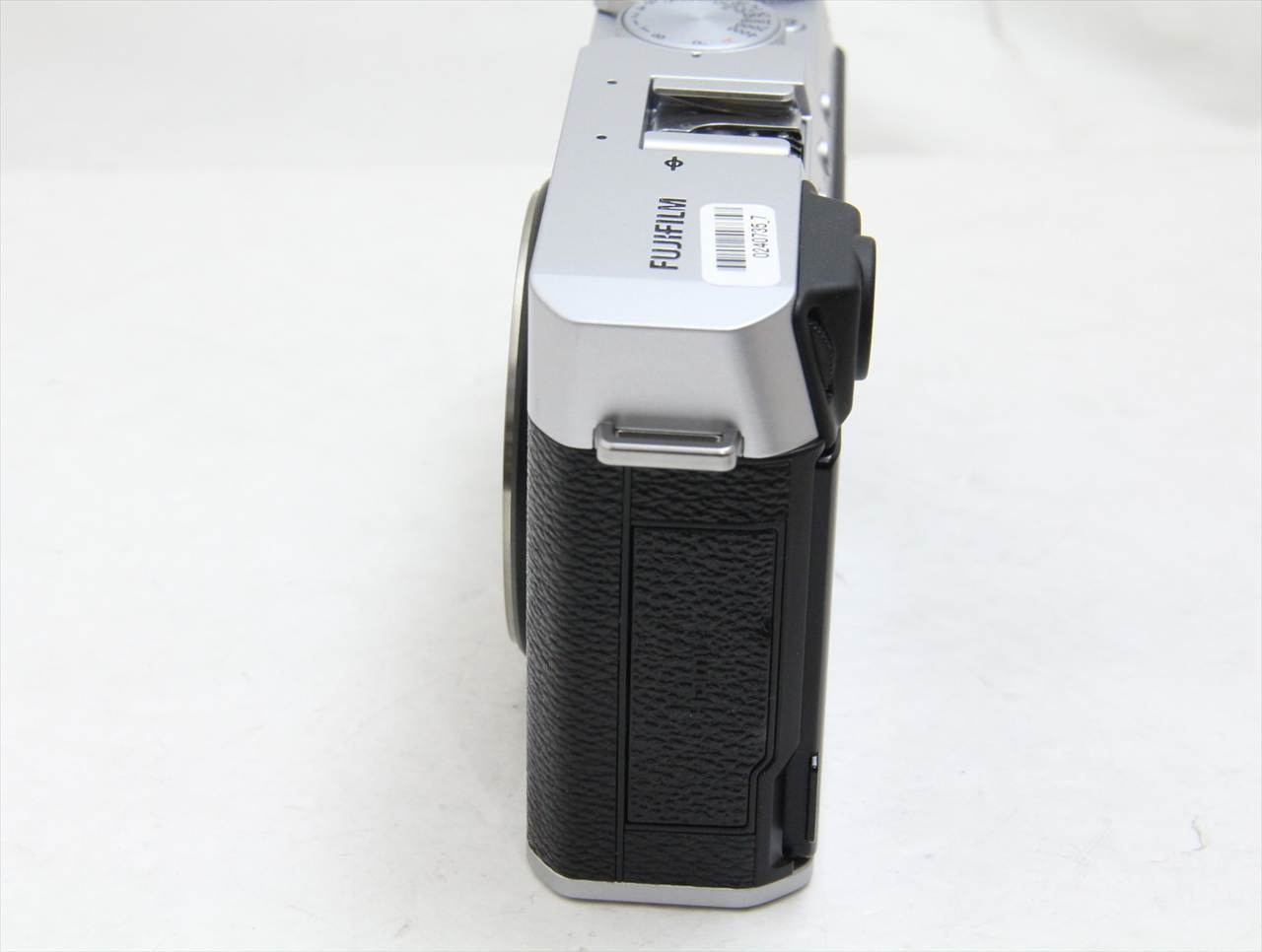 【中古】 富士フイルム(fujifilm) FUJIFILM X-E4 ボディ [シルバー]