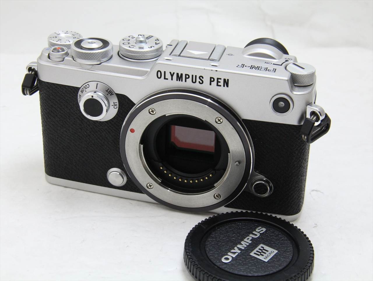 【中古】 オリンパス・OMシステム(olympus・OM SYSTEM) OLYMPUS PEN-F ボディ [シルバー]