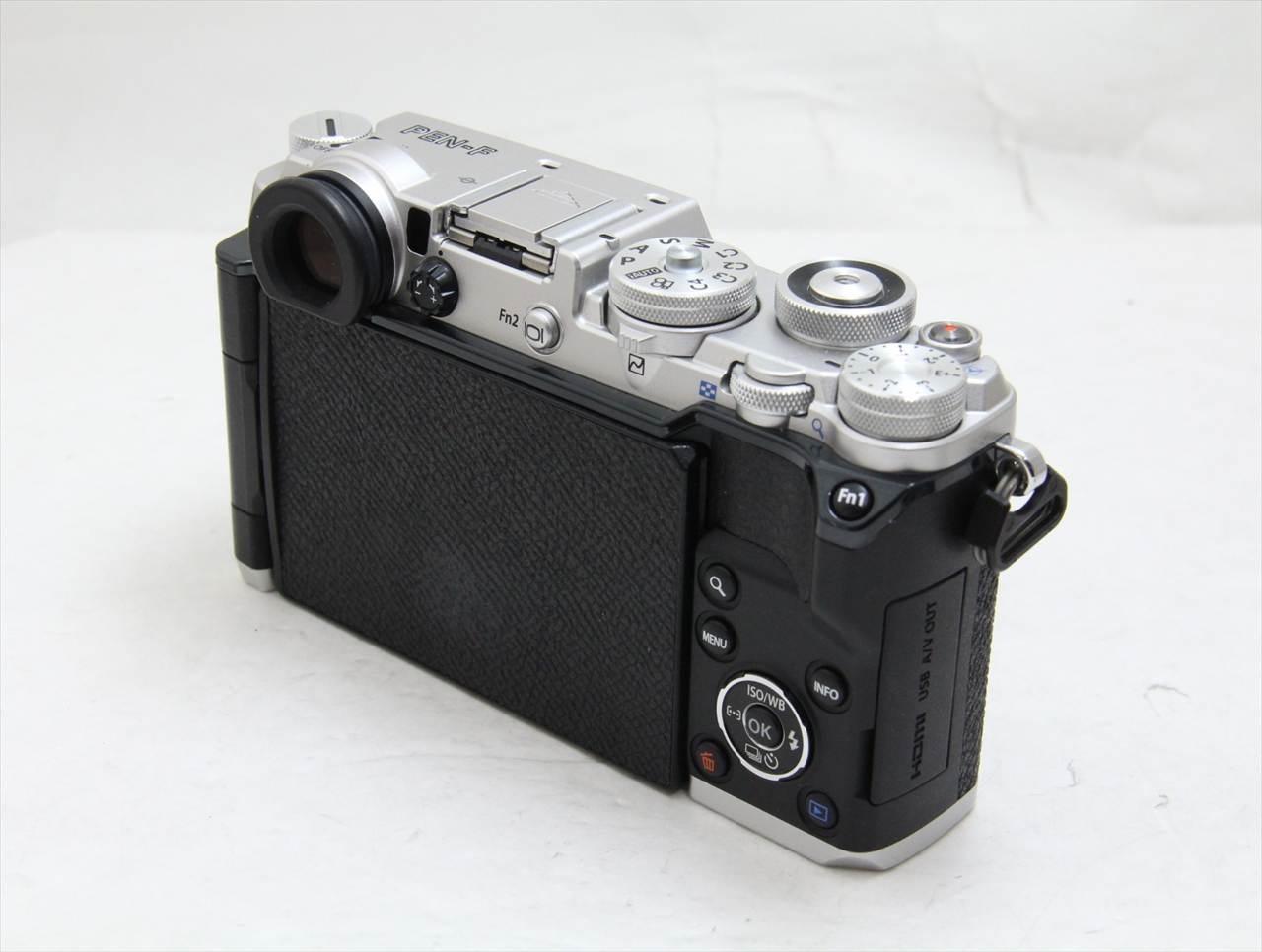 【中古】 オリンパス・OMシステム(olympus・OM SYSTEM) OLYMPUS PEN-F ボディ [シルバー]