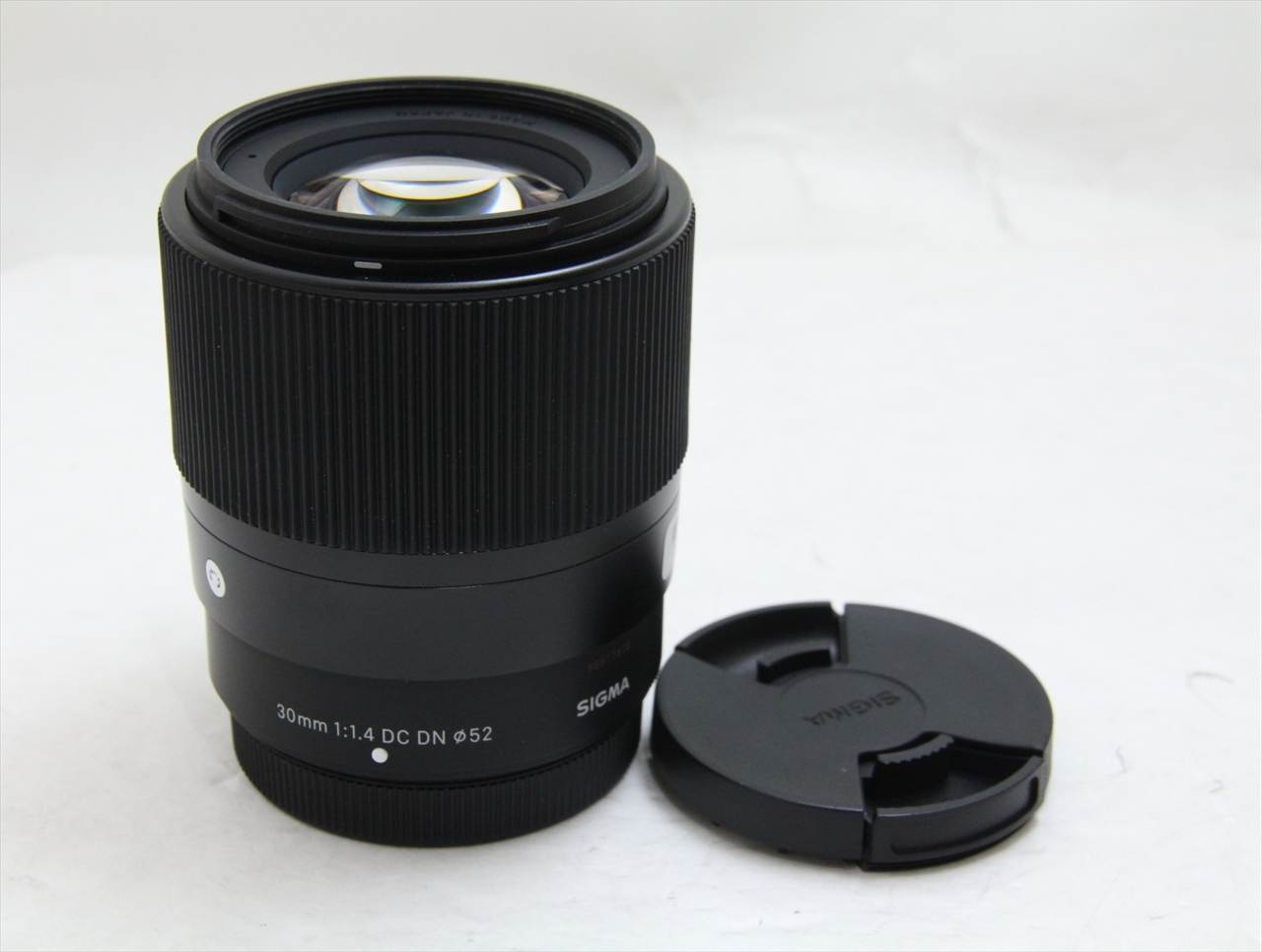 【中古】 シグマ(sigma) C 30mm F1.4 DC DN [富士フイルムX用]