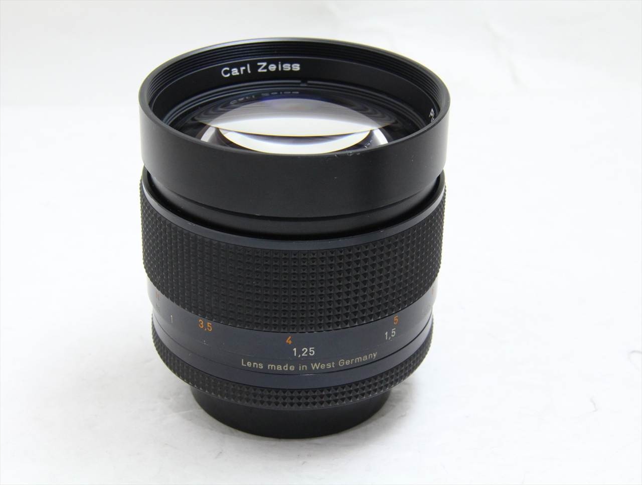 【中古】 京セラ(kyocera) Carl Zeiss Planar T* 85mm F1.4 (AE)