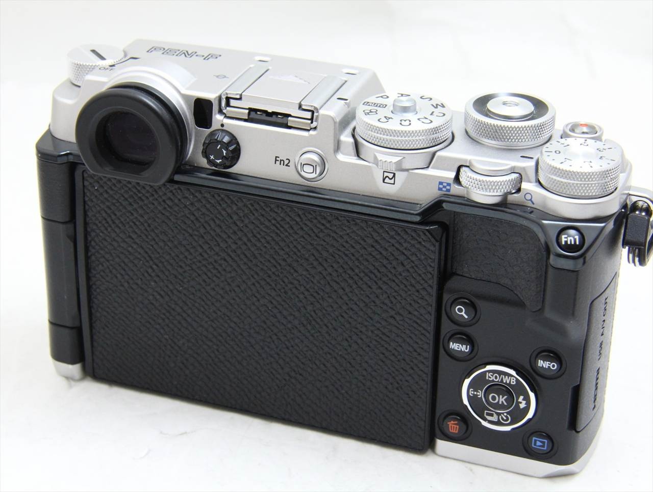 【中古】 オリンパス・OMシステム(olympus・OM SYSTEM) OLYMPUS PEN-F ボディ [シルバー]