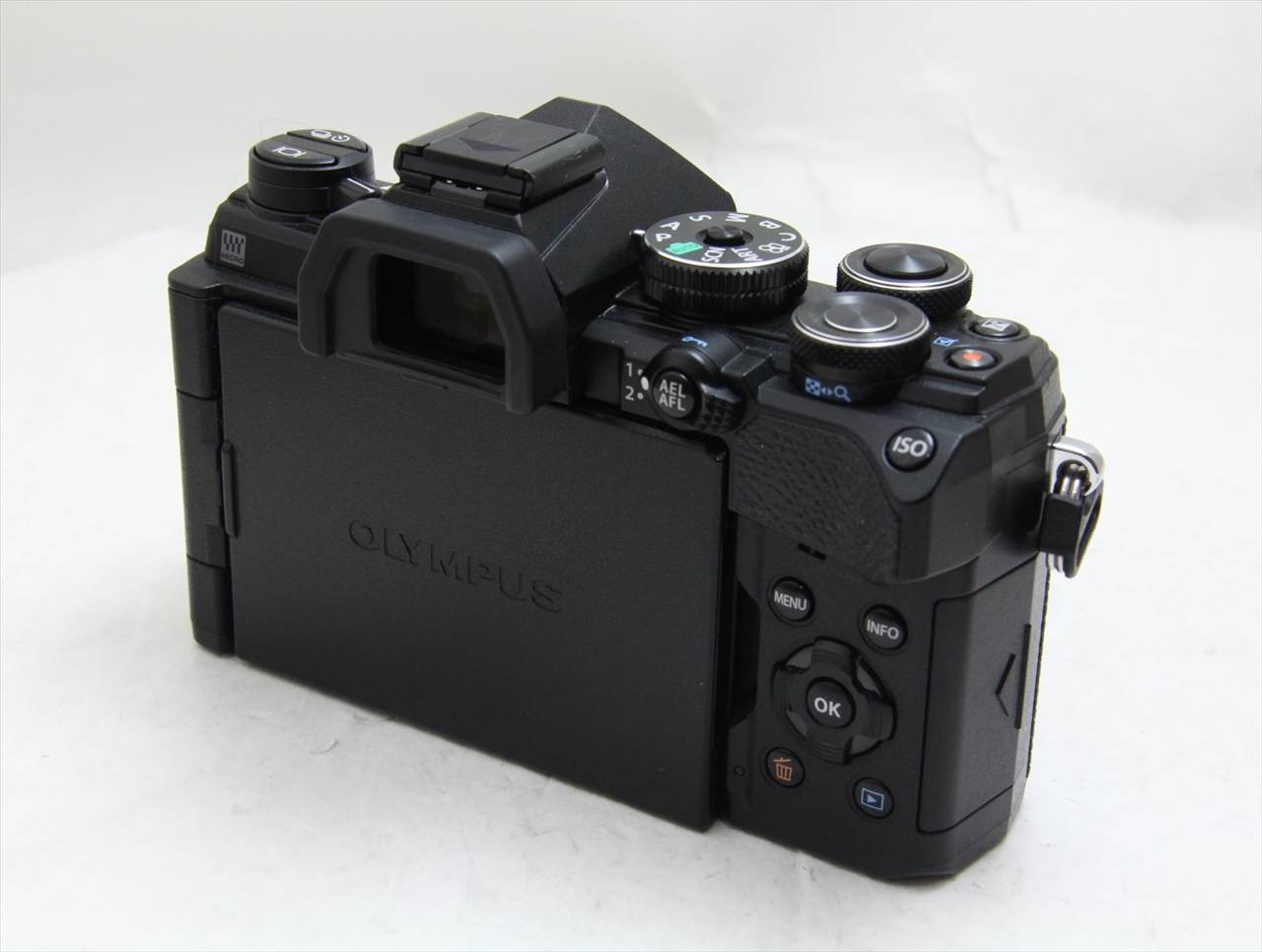 【中古】 オリンパス・OMシステム(olympus・OM SYSTEM) OM-D E-M5 Mark III ボディ [ブラック]