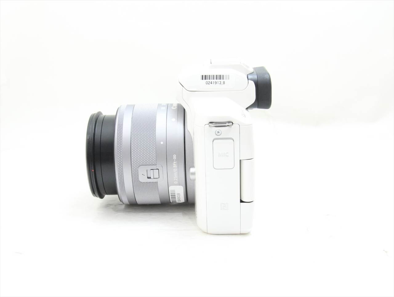 【中古】 キヤノン(canon) EOS Kiss M EF-M15-45 IS STM レンズキット [ホワイト]