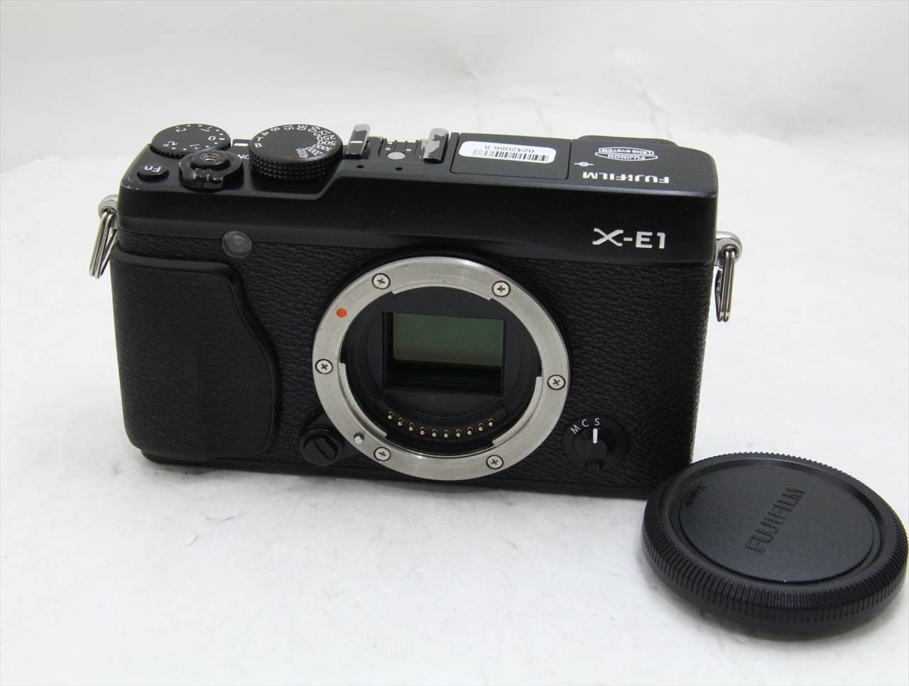 【中古】 富士フイルム(fujifilm) FUJIFILM X-E1 ボディ [Black]