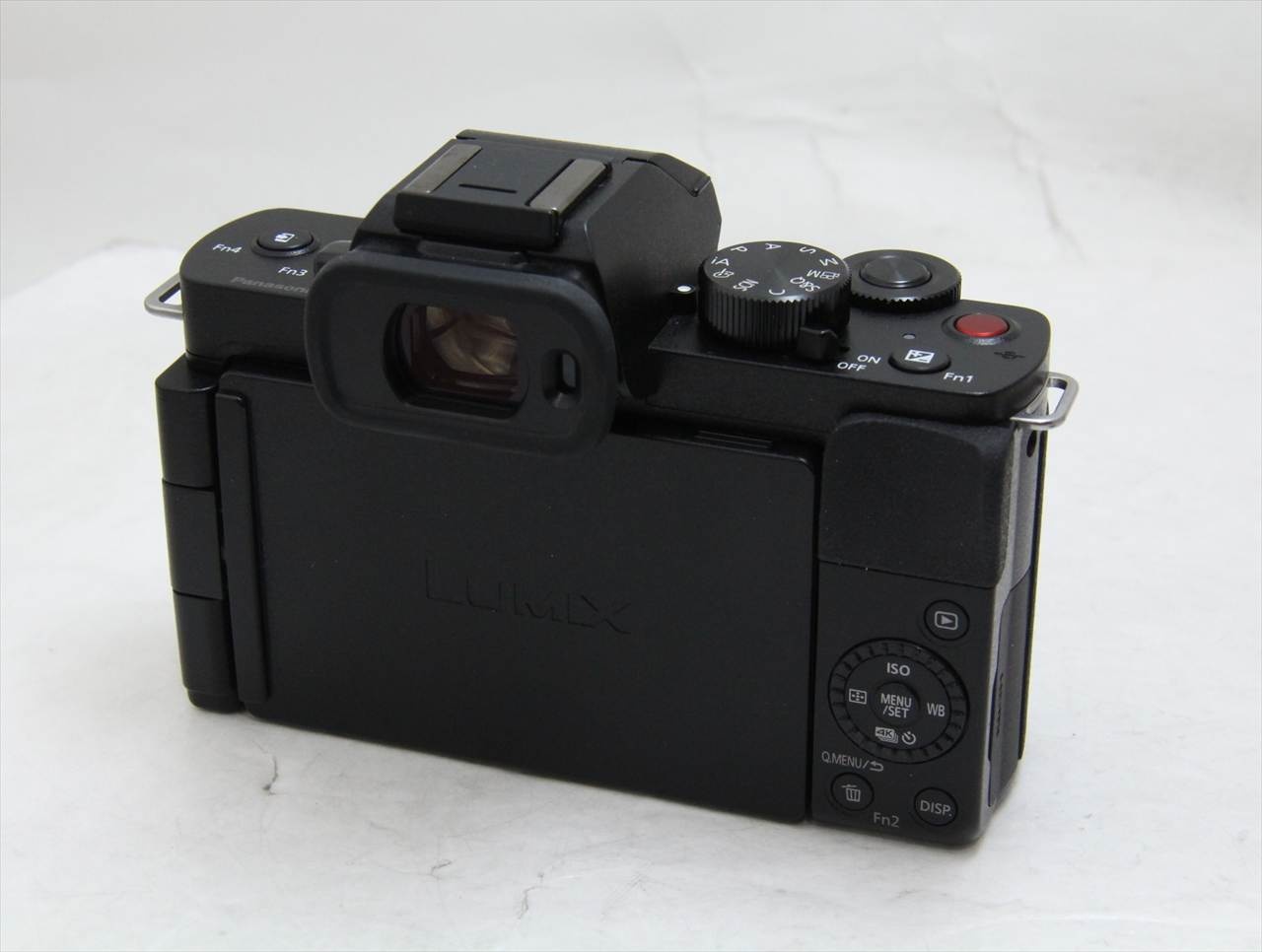 【中古】 パナソニック(panasonic) LUMIX G100D ボディ DC-G100D