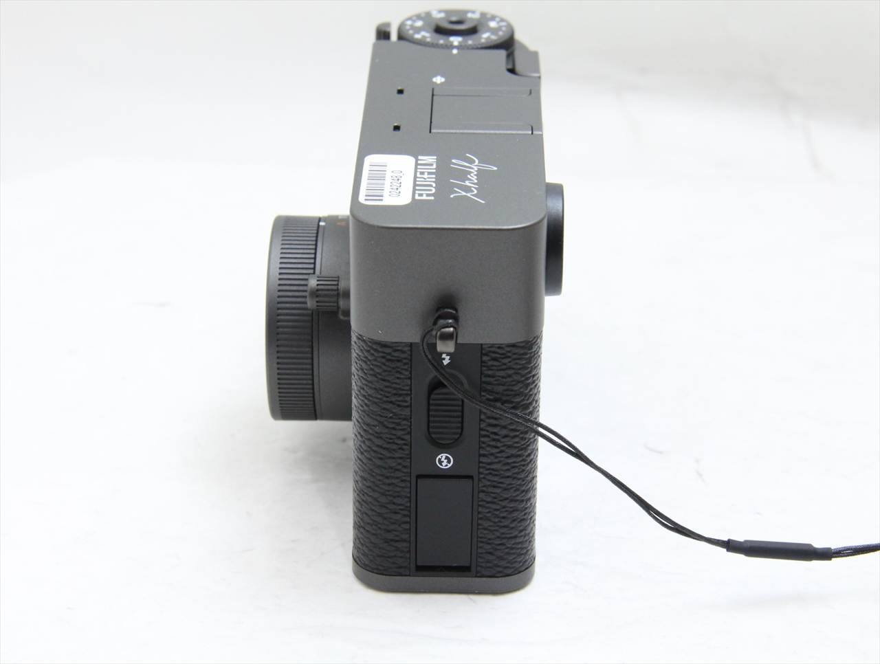 【中古】 富士フイルム(fujifilm) FUJIFILM X-HF1 (X-half) [チャコールシルバー]