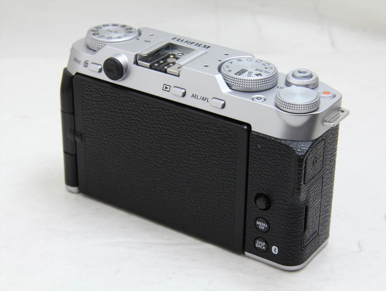【中古】 富士フイルム(fujifilm) FUJIFILM X-M5 ボディ [シルバー]