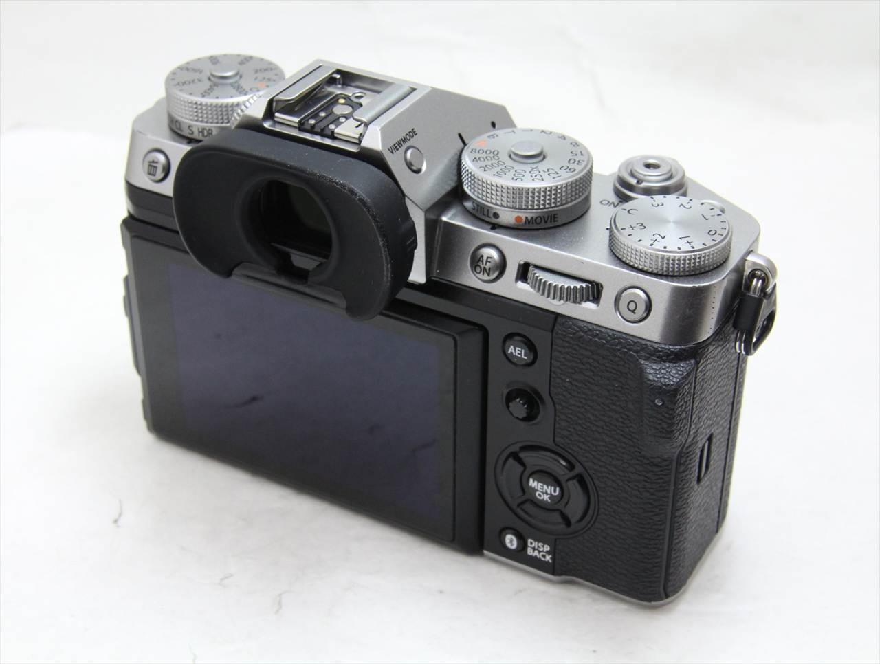 【中古】 富士フイルム(fujifilm) FUJIFILM X-T5 ボディ [シルバー]