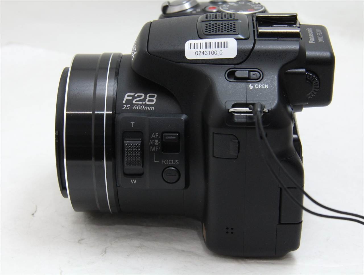 【中古】 パナソニック(panasonic) LUMIX DMC-FZ200 [ブラック]