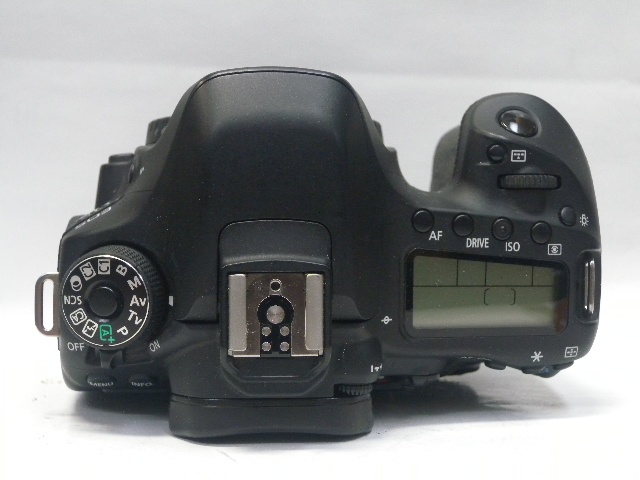 EOS80D