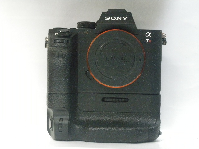 α7RII VG-C2EMセット