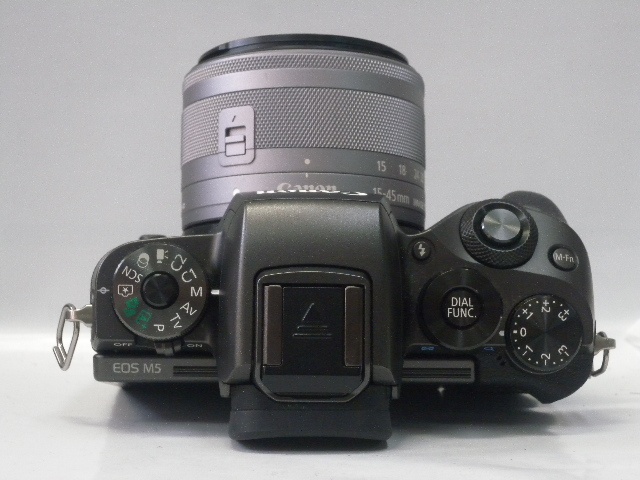 EOSM5 EF-M15-45stm