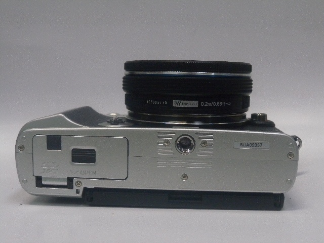 ペンE-P7 MズイコーD14-42EZ