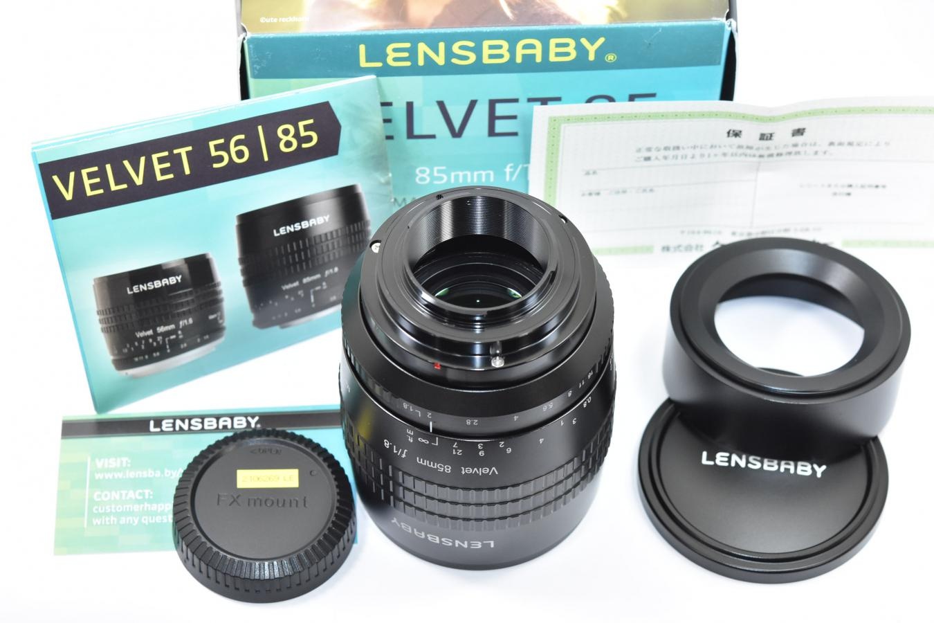 LENSBABY VELVET 85mm F1.8 未記入メーカー保証書、元箱付一式 【フジXマウントレンズ】