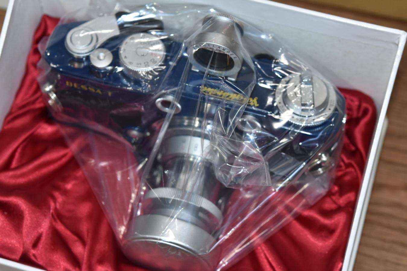 【コレクション向け 未使用未開封】Voigtlander BESSA-T NAVY BLUE HELLIAR 101 Years Model 【元箱付一式 購入前の開封厳禁】