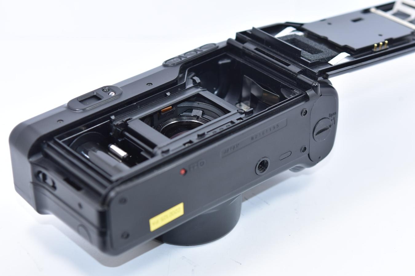 Panasonic C-D2000ZM 【Panasonic Zoom Lens 38-80/3.8-7.6搭載】