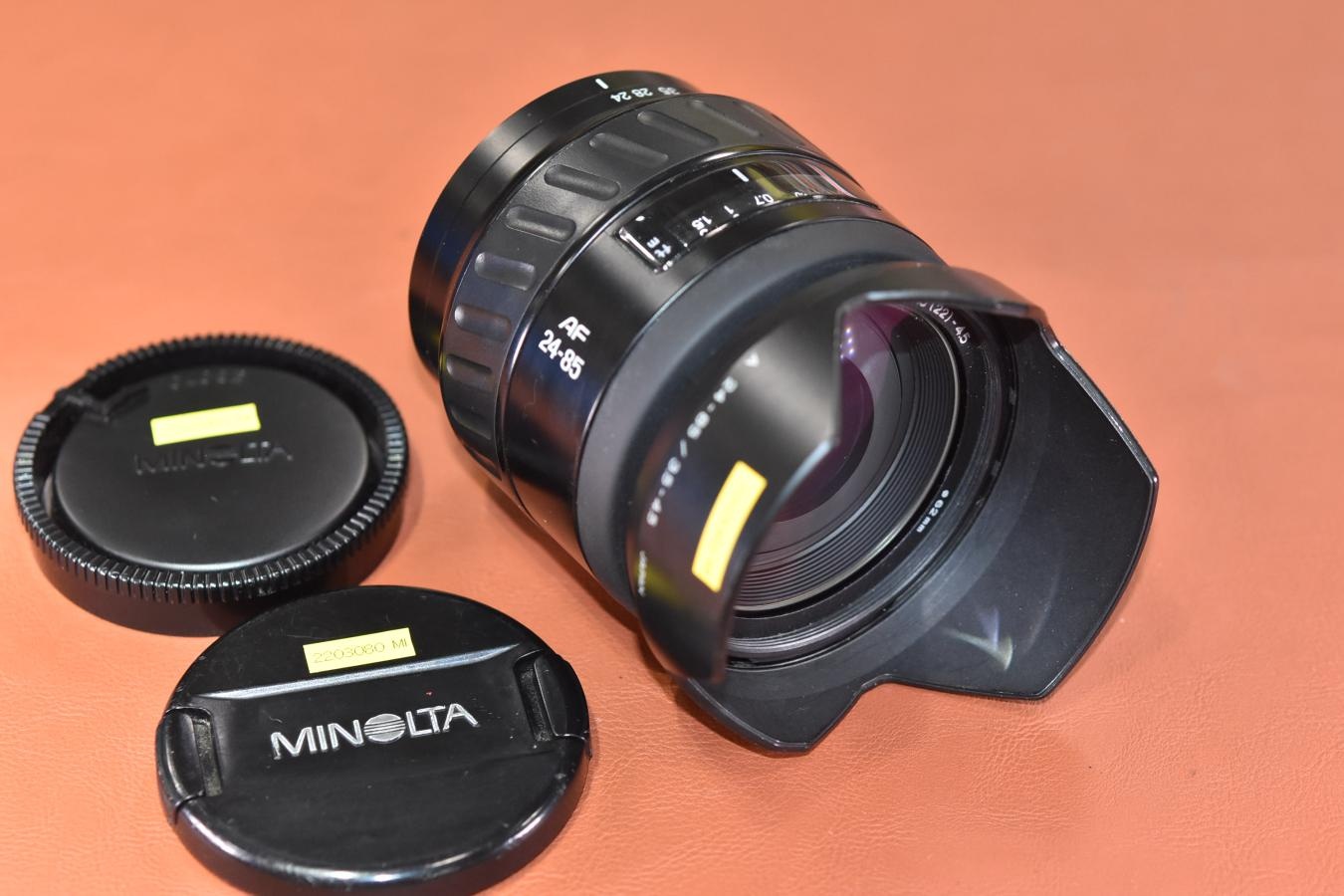 【B級特価品】 MINOLTA AF 24-85mm F3.5-4.5 【純正フード付】