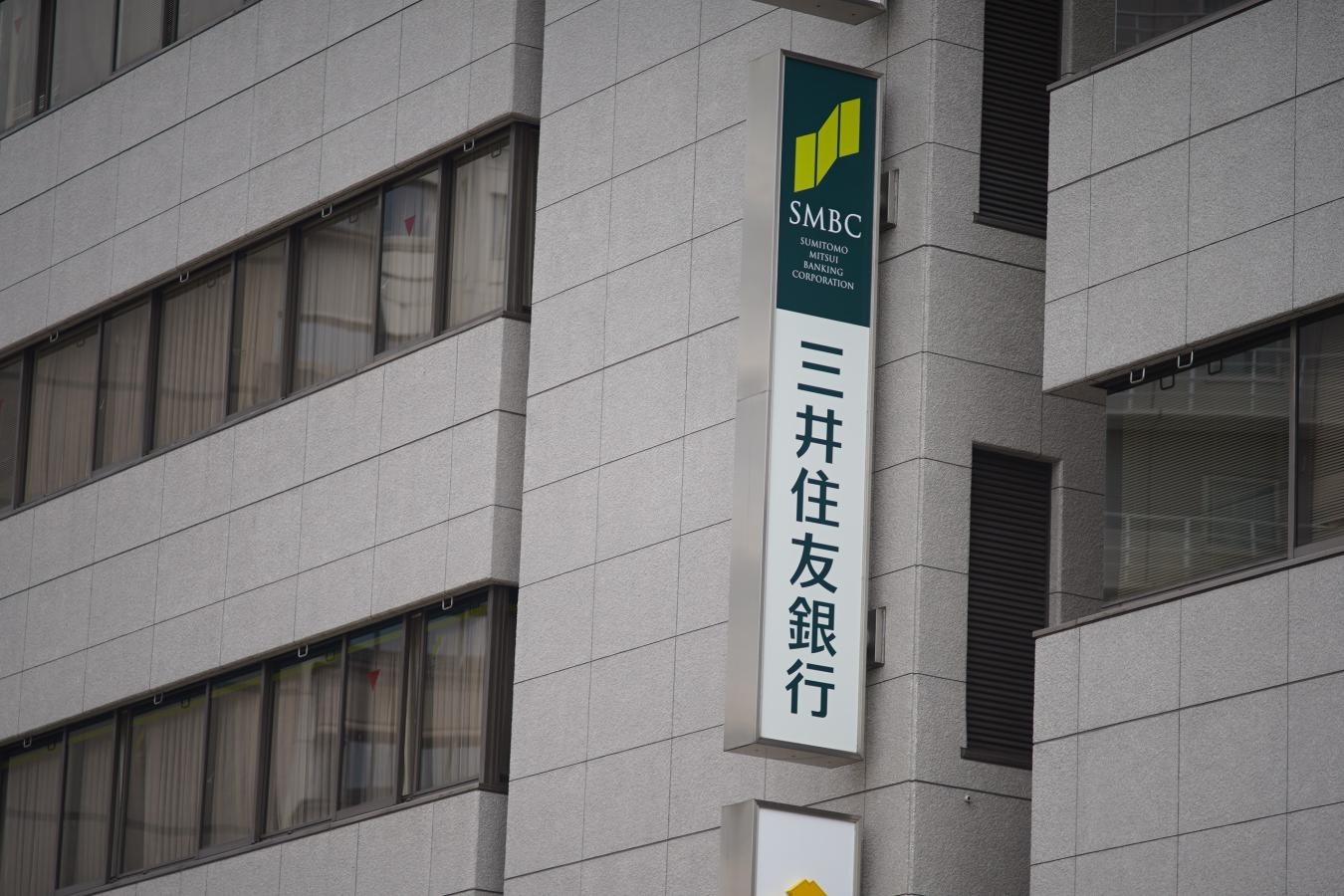 MINOLTA MC TELE ROKKOR-PF 135mm F2.8  整備済【純正メタルフード付】