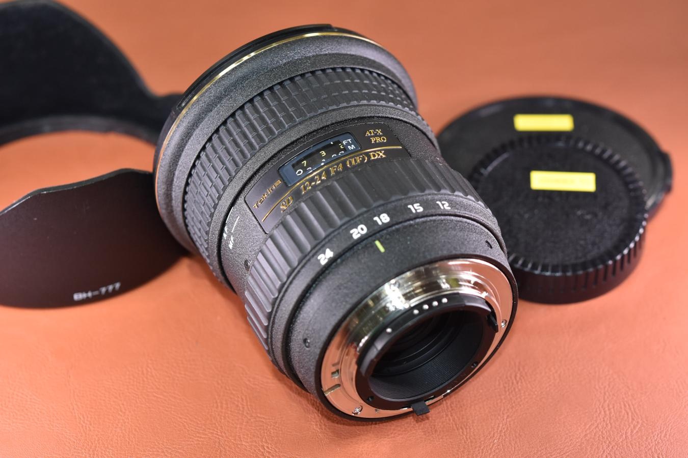 Tokina AT-X124PRO DX 純正フード付 【SD 12-24/4(IF)DX Nikon用】