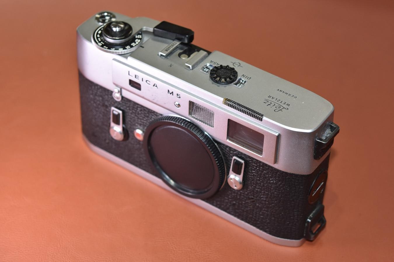 LEICA M5 Silver 前期型 2吊り 【129万台1971年製】